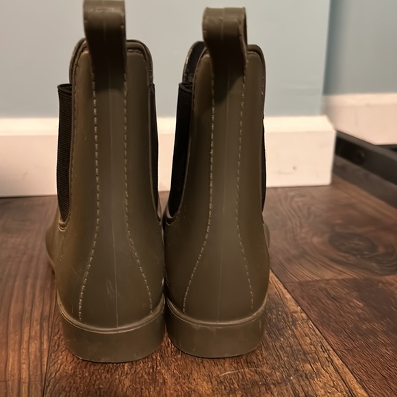 Dark Green Rain Booties - Picture 2 of 5